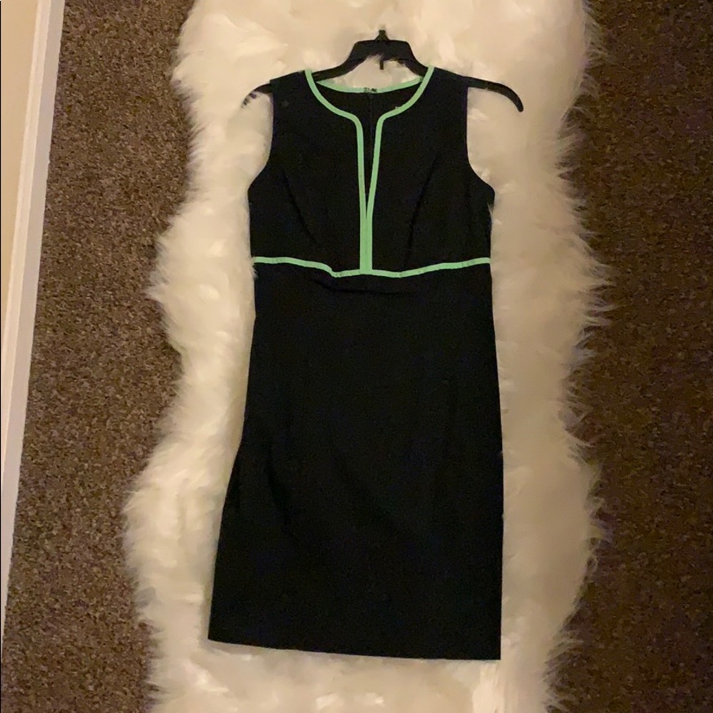 Express dress with zipper